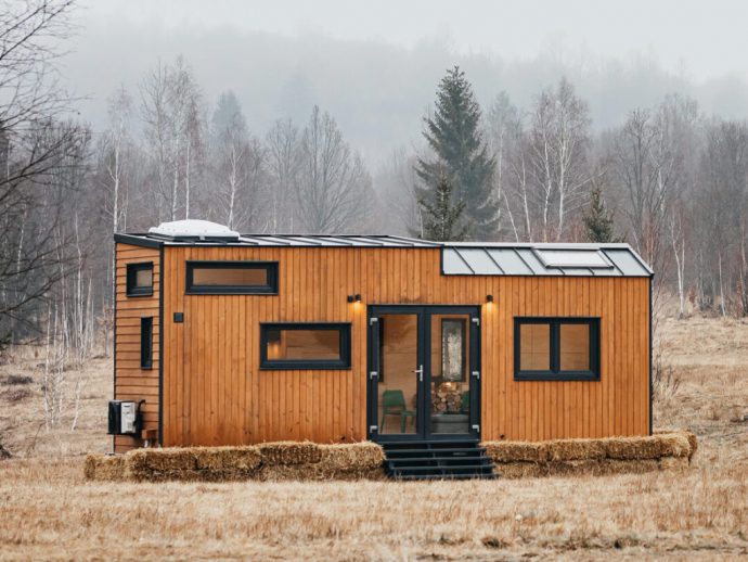 Tiny Houses Can’t Sleep Four? This 26-Footer Just Proved That Wrong