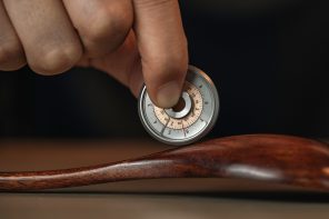 Titaner’s Magnetic Ring Ruler Clicks Every 10cm While It Measures Curves