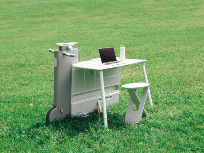 5 Portable Work Setups That Work Outdoors, in Parks And Even Beaches