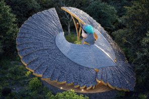 Biomimetic Architecture Reaches New Heights With This Bird-of-Paradise Yoga Space