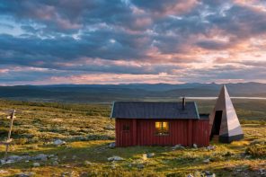 A $35,000 Swedish Pyramid That Goes Anywhere, Needs Nothing