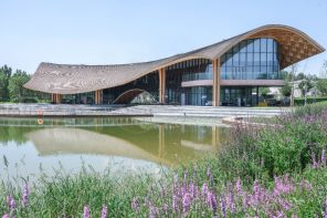 A Restaurant in China Where Wood Behaves Like a Forest