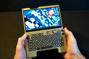 Forget the Steam Deck, This Custom-Built Handheld Runs a Full Linux Desktop in Your Palms