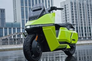 OMO X self-balancing electric scooter employs AI and Robotics to refresh urban riding experience
