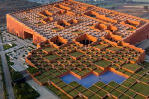 This Indian University’s Roof Fits 9,000 People — and the Idea Came From a 1,000-Year-Old Stepwell
