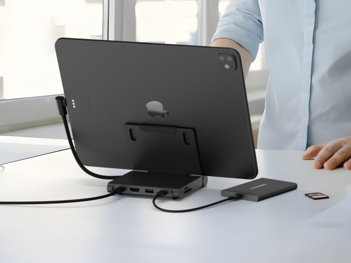 Satechi Just Replaced 4 Travel Accessories With One Folding Stand