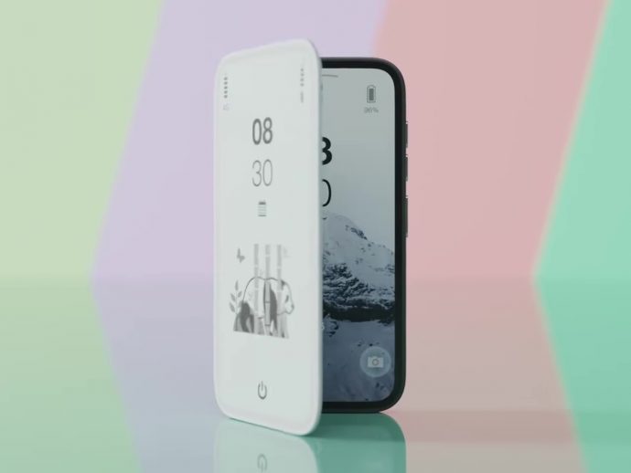 This E Ink Flip Case Shows the Time Without Ever Waking Your Phone
