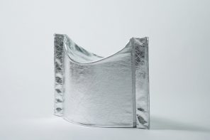 This Origami Stool Has No Legs, No Bolts, and Opens With One Press