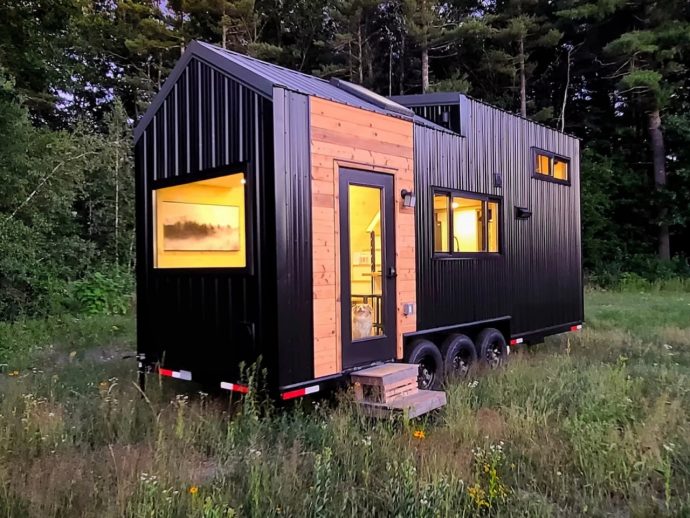 Backcountry’s Scandi Inn Makes 270 Sq Ft Feel Generous