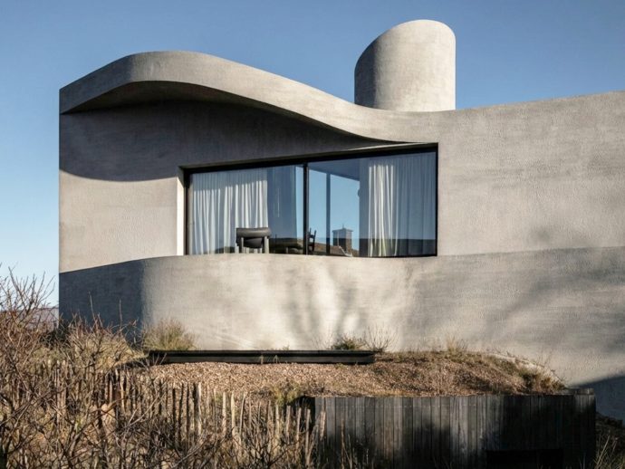 Belgium’s Most Striking Concrete Villa Was Designed by the Dunes
