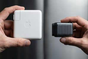 The World’s Smallest 100W Charger Fits in Your Palm and Charges MacBooks at Full Speed