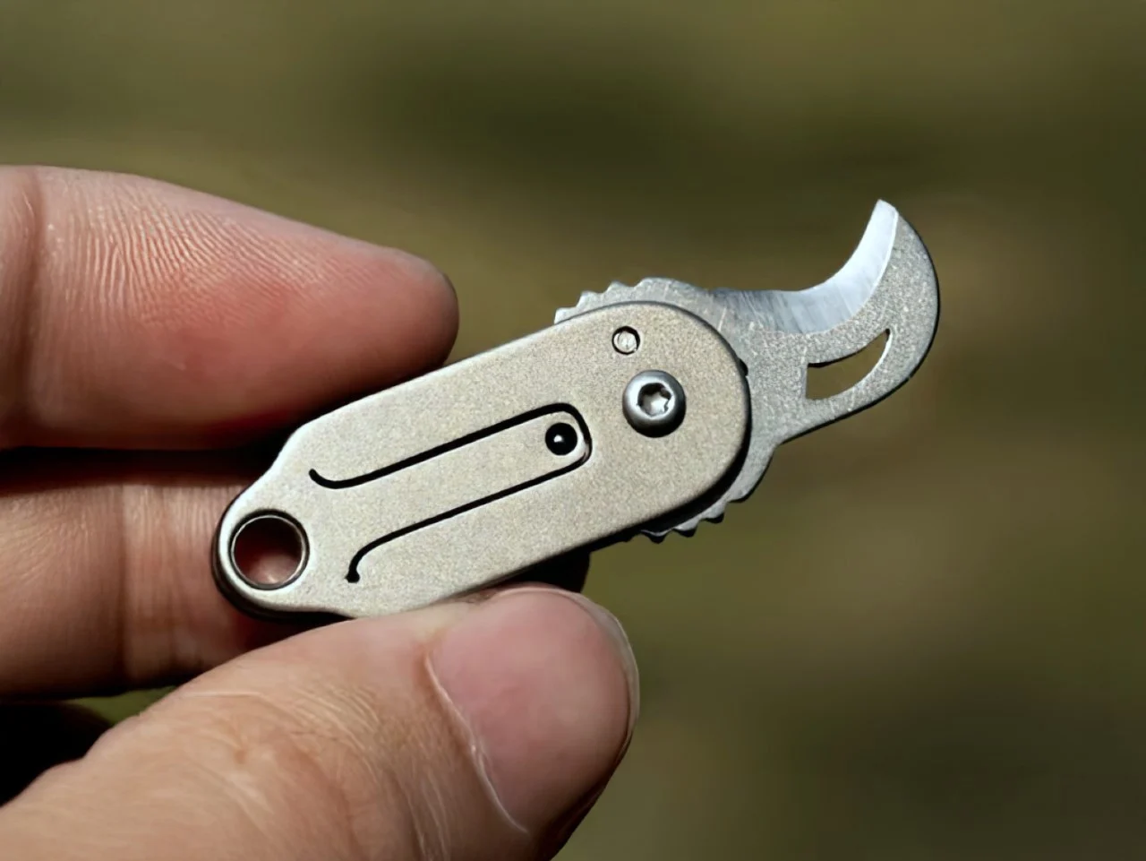 5 Best EDC Knives Under $100 That Rival $200 Blades