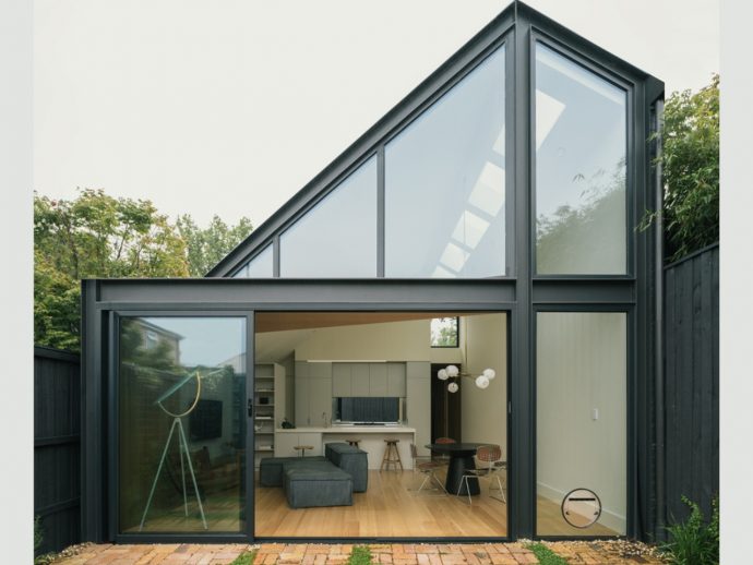 The 190sqm Melbourne Renovation That Didn’t Touch the Street