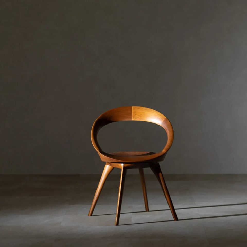 The Anello Chair Is 3 Design Eras in One Piece of Wood - Yanko Design