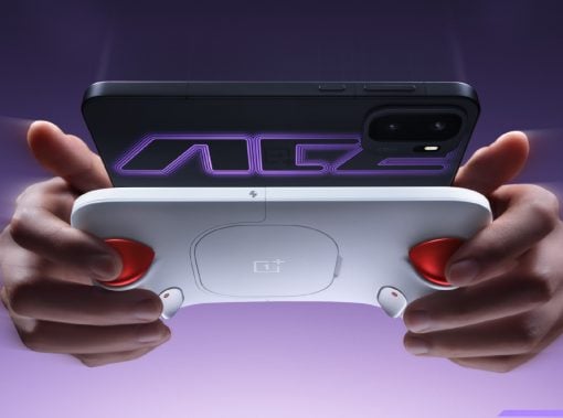 Handheld setup: a white game controller with red analog sticks is held below a black smartphone with purple neon design, ready for mobile gaming.
