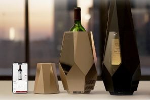This Wine Cooler Scans the Label and Sets Its Own Temperature for You