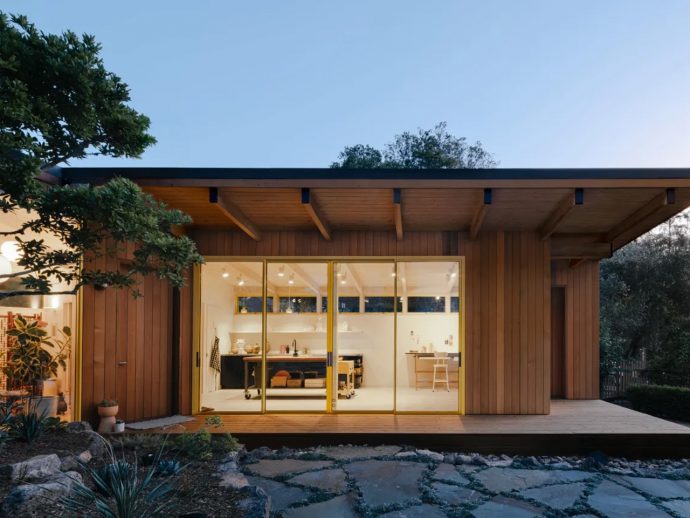 This Japanese-Inspired Garden Studio in California Is Doing Three Jobs at Once