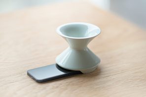 This Ceramic Vase Is Actually a Phone Speaker That Needs No Power