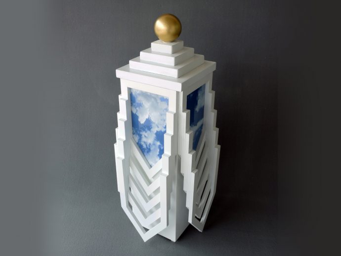 The Urn With 4 Screens Showing Moving Images of the Person You Lost