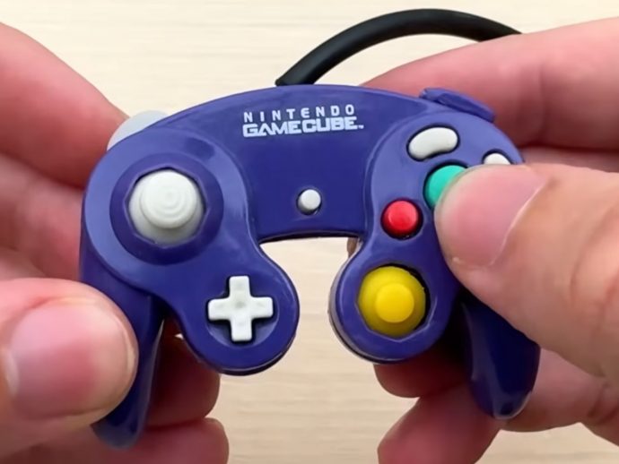 DIYer turns tiny GameCube keychain into a fully-functional controller
