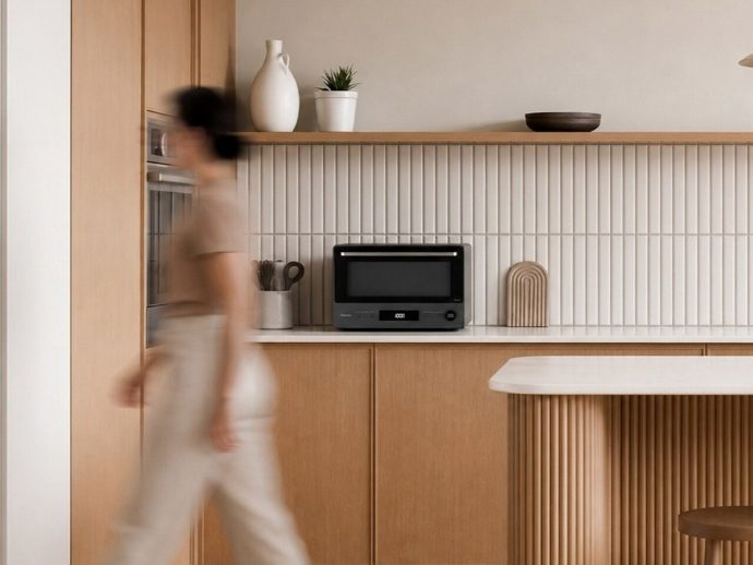 The $429 Microwave With a Drop-Down Door and No Spinning Turntable