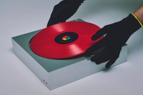 This Brutalist Vinyl Turntable Hides the Tonearm So Well It Feels Like a Massive CD Deck