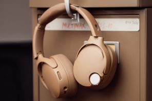 Skullcandy’s $280 Headphones Pack A Subwoofer For Your Skull, And A Knob To Control How Hard It Hits