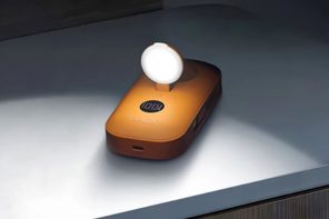 Belkin’s 10,000mAh power bank with pop-up motion sensing LED delivers 45W output