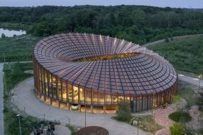 BIG Wraps Dymak’s Headquarters in Solar-Powered Timber