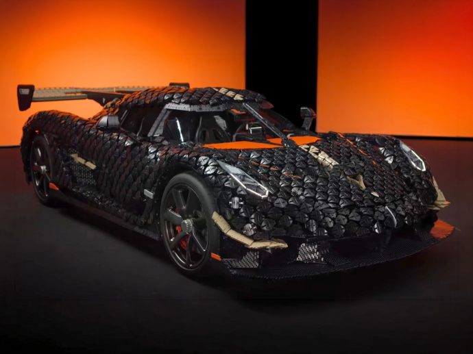 LEGO Koenigsegg weighs 480 kg more than the real car and hits 70mph