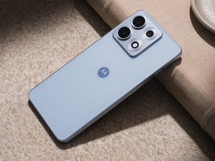 Motorola Just Built the Android Phone Samsung’s Galaxy S26 Almost Was
