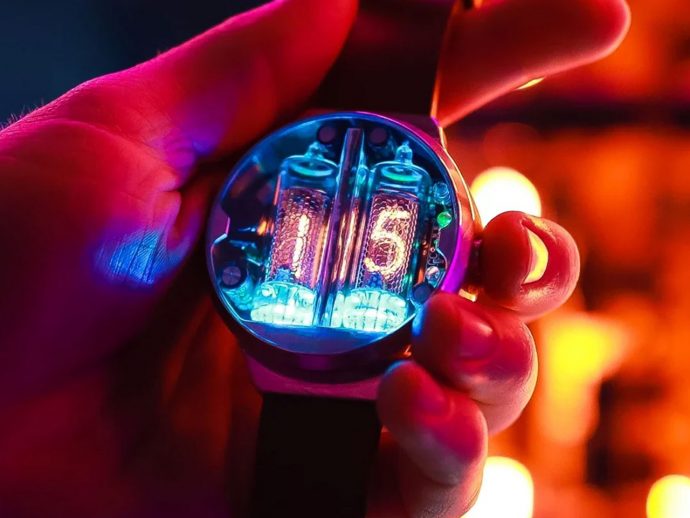 5 Best Retro Gadget Gifts for Men Who Think New Tech Peaked Too Early