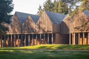 This Lithuanian Forest Retreat Glows Like a Lantern at the Edge of the Trees