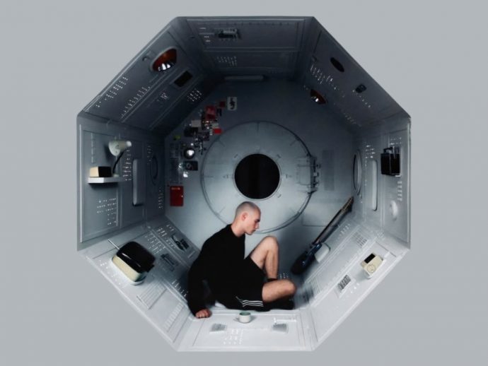 The 24-Year-Old Who Built a Life-Size Spaceship He Couldn’t Visualize