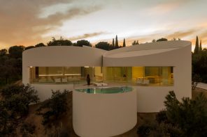 The Madrid House Built From 5 Interlocking Cylinders