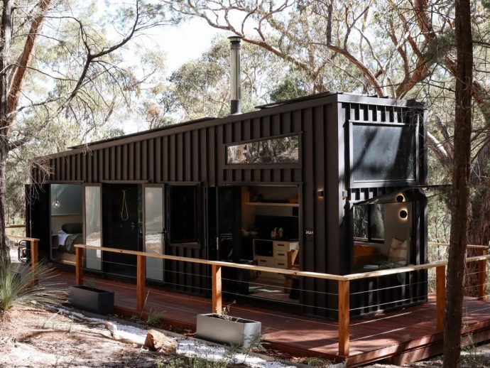 This Tiny Home Is a Wine-On-Tap, Off-Grid Luxury Retreat in the Australian Bush