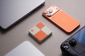 The Wireless Display Kit That Needs No App, No Network, No Pairing