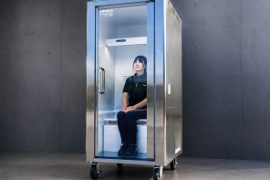 This human refrigerator chills you the in peak summer heat – anytime, anywhere