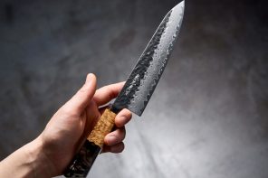 Moon-Inspired Japanese Knife Blends Damascus Steel With Gallery-Worthy Material Design