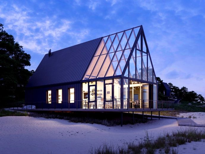 5 Tiny Homes That Feel Twice Their Size Thanks to Light and Glass