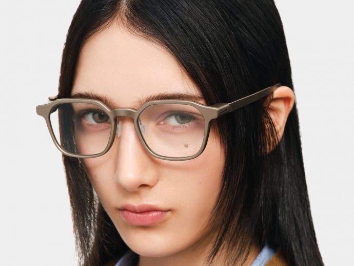 RayNeo Just Split Smart Glasses Into Two, and Neither One Compromises