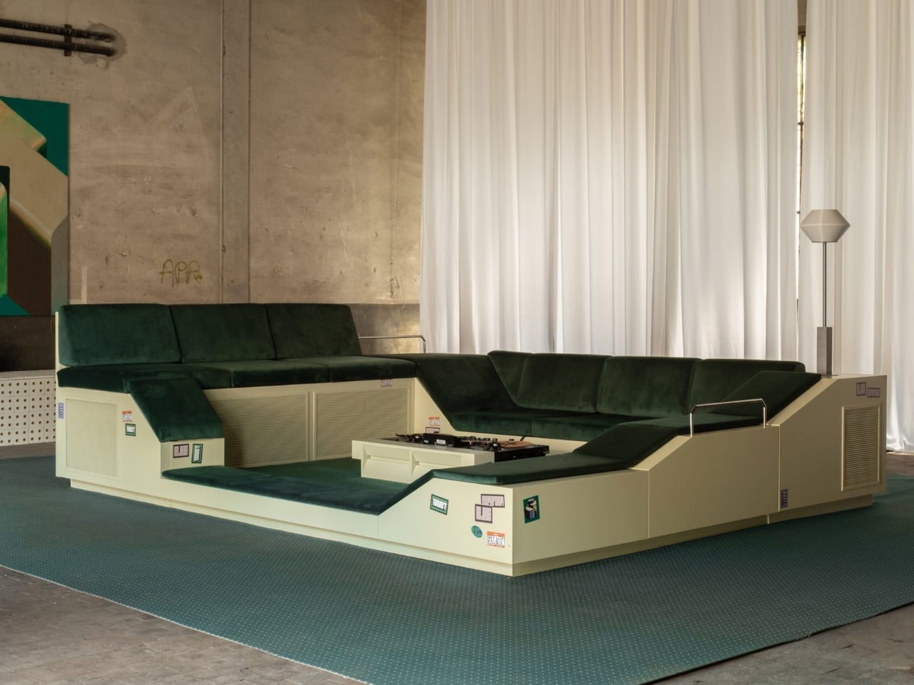 The 1960s Conversation Pit Is Back, and Milan Can’t Get Enough