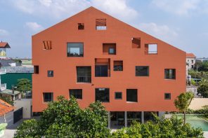 The Hanoi House With 100 Windows and No Two the Same