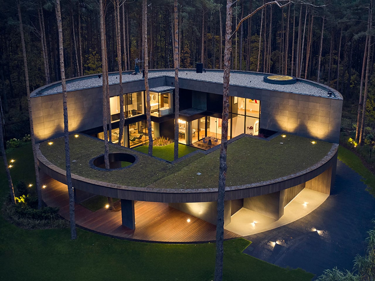 yankodesign.com - Pooja Khanna Tyagi - 5 Best Homes That Disappear Into the Landscape in 2026