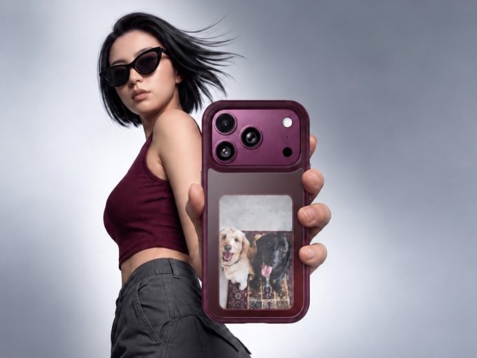 UGREEN’s iPhone 18 Pro Case Packs An Extra Screen For That ‘iPhone Duo Effect’