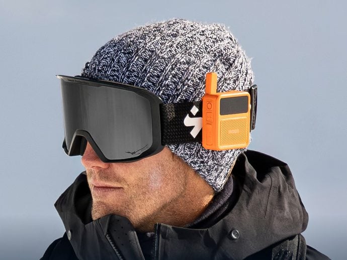 Poclink Motion Ultra is a modern walkie-talkie with LTE, GPS, SOS, and Zero Monthly Fees