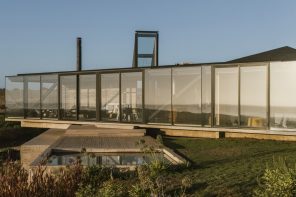 A Chilean Architect Quietly Built a House That Follows the Hill Instead of Fighting It