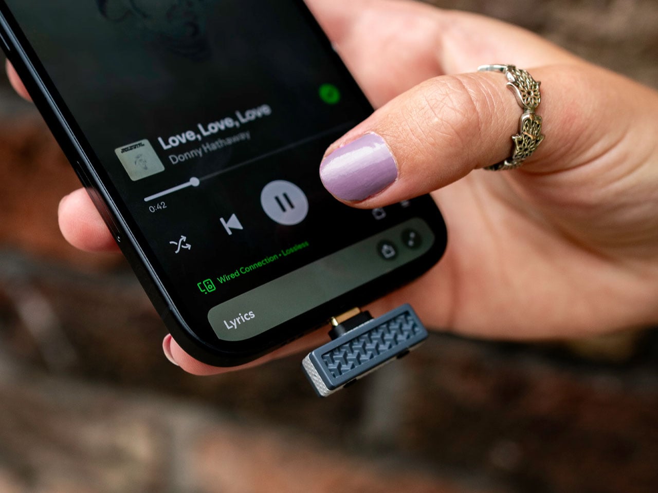 iFi Audio UP Play Max lets you enjoy high-end wireless headphones in lossless when connected to iPhone