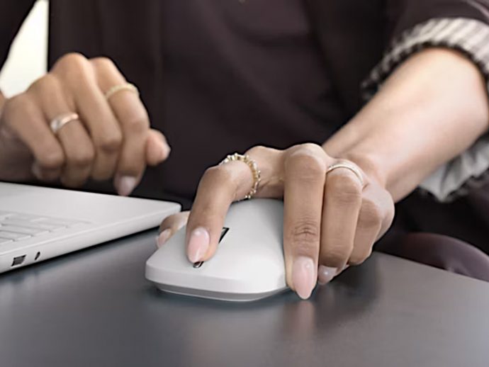 Keyboards Work for Both Hands, the New Surface Mouse Finally Does Too