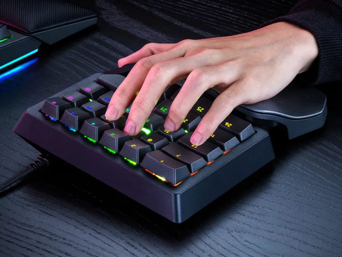 Razer’s New Gaming Keypad Puts 31 Customizable Controls Right Under Your Hand